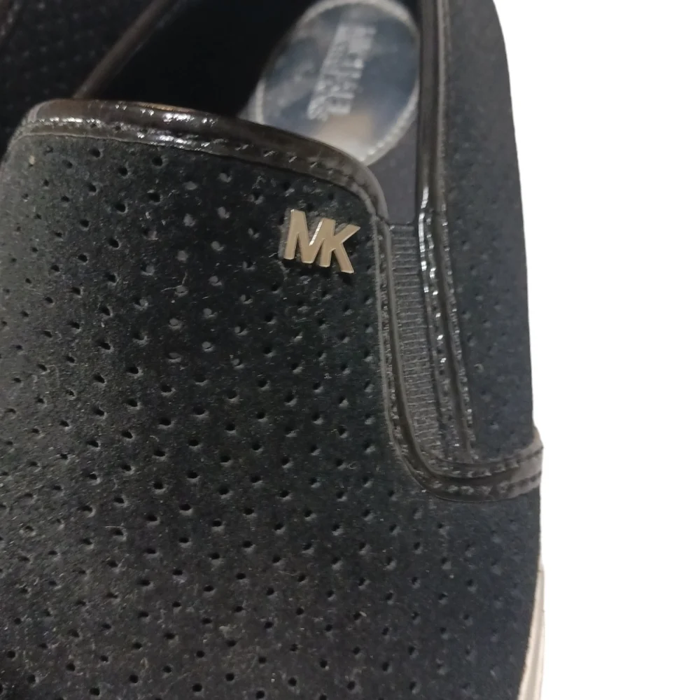 Michael Kors excellent